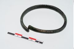 Foto von Bronzearmreif (NHMW-PRAE-024429)
